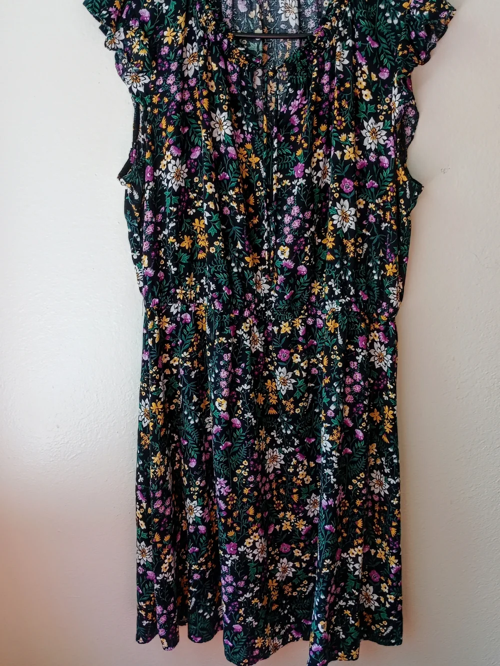 Old Navy Dark Green Floral Cap-Sleeve Tunic with Purple & Yellow Blooms. - Picture 2 of 7